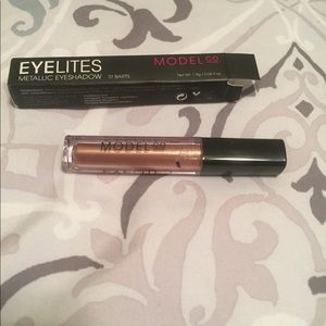 Model Co. Eyelites Metallic Eyeshadow in St Barts